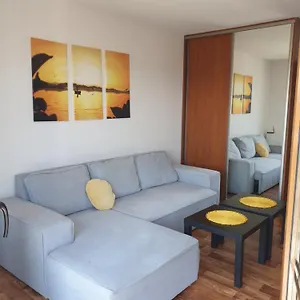 https://apartament-konrad-w-centrum-600-m-od-morza.kolobrzeghotels.com
